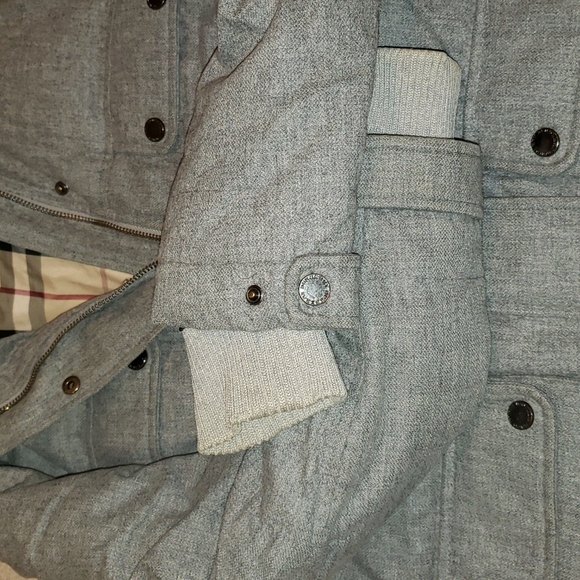 Burberry hooded winter coat. - Picture 4 of 13